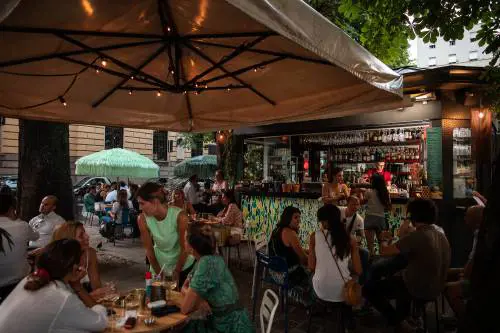 L'ira dei residenti per i "botellon"