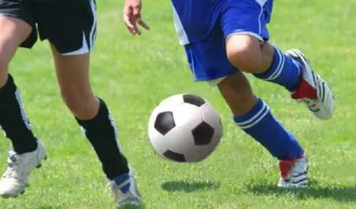 Calcio e violenza: botte dopo la partita. Ma a picchiarsi sono i genitori