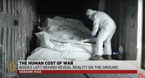 Cadaveri dei soldati russi abbandonati: l'orrore nei vagoni freezer