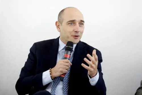 "Il Ponte sullo Stretto si farà. Basta anestetizzare il Sud coi sussidi"