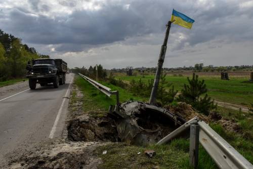 "Colpire i ponti": la strategia di Kiev per fiaccare le truppe dello Zar