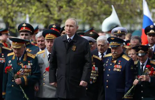 "Spariscono i generali". Cosa sta succedendo in Russia