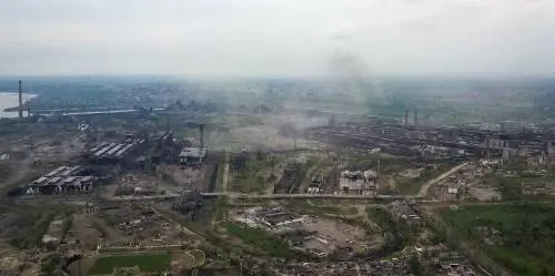 "Obbediamo". L'Azov cede: cosa succede nell'acciaieria