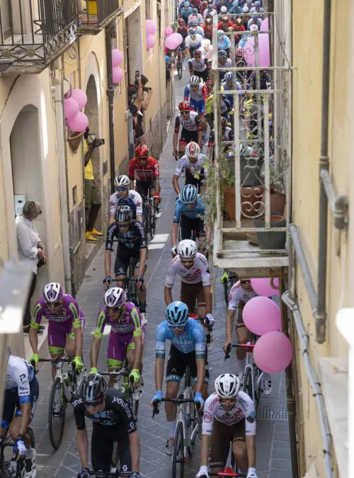 Il Giro per tornare grande slitta di sette giorni