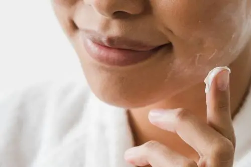 Creme antirughe con protezione solare: perché sono indispensabili