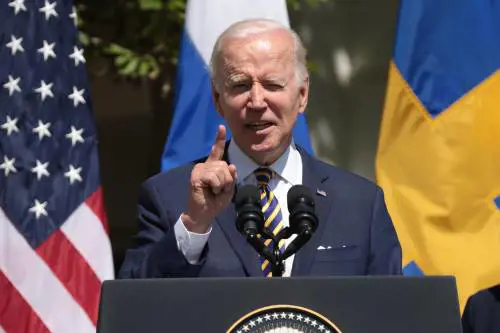 Democrazia (e petrolio): gli Usa cancellano l'embargo contro Cuba e Venezuela