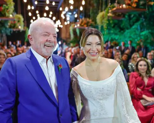 Lula ancora sposo. Ha detto "sì" alla sociologa che lo visitava in prigione