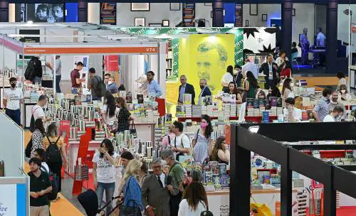 Salone del libro e Circolo dei lettori: non regaliamoli alla sinistra
