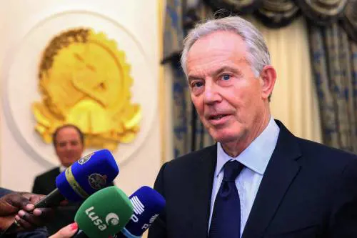 Ma lei si ricordi chi era Blair