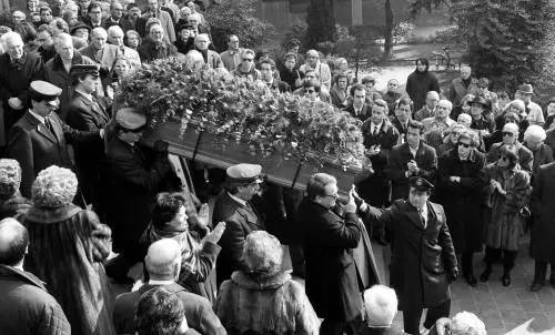 La pistola, il "paziente sospetto" e il delitto: "Nessuna resistenza"