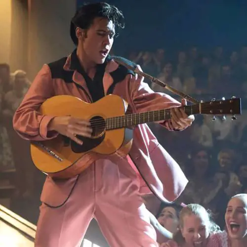 Da Elvis a Jerry Lee Lewis. Cannes balla il rock'n'roll