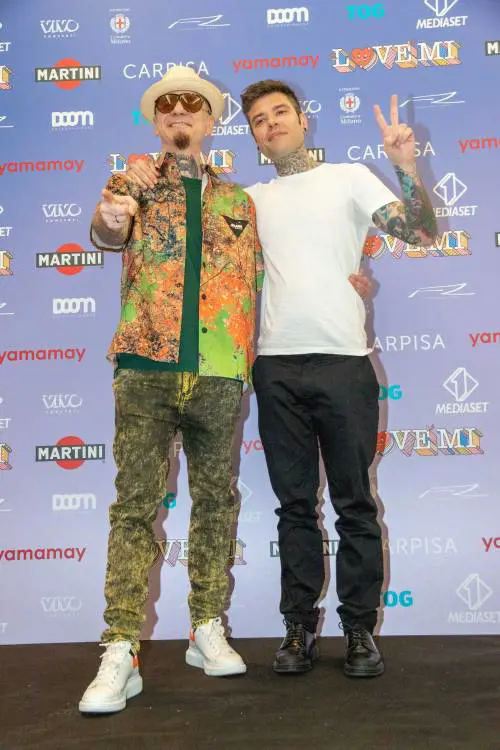 La "reunion" tra Fedez e J-Ax farà del bene ai bimbi
