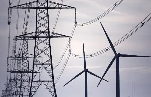 Energia, gli italiani poco preparati: cosa dice il sondaggio
