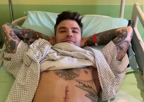 Il tumore, l'intervento e il decorso: ora parla il chirurgo di Fedez