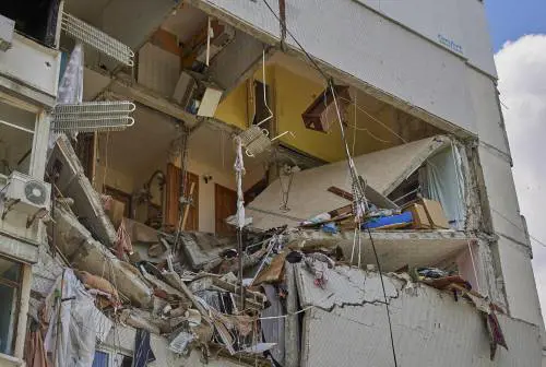 È assedio a Severodonetsk. "Impossibile salvare i civili"