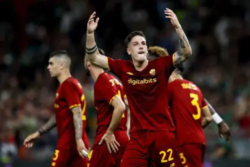 Mou fa la storia di Roma e riporta l'Italia in Europa con il tocco di Zaniolo