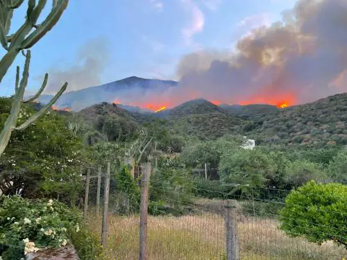 A fuoco Stromboli: "Colpa della serie con Ambra Angiolini"