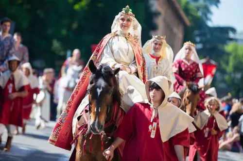 Il Palio di Legnano, un tuffo nel medioevo di Federico Barbarossa