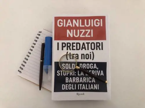 "Vanno su Plutone": chi sono i "predatori" che si mimetizzano tra di noi