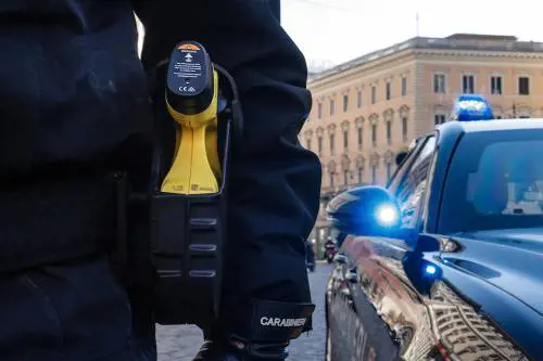 "Sala prende fischi per fiaschi": nessuno stop al taser