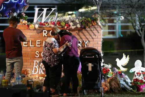 Asociali, surpematisti e frustrati: chi sono gli stragisti d'America