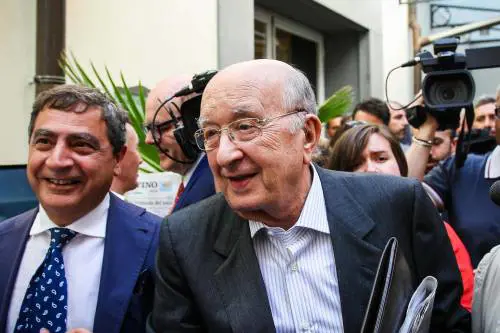 La Politica vera sotto il fumo del demitismo