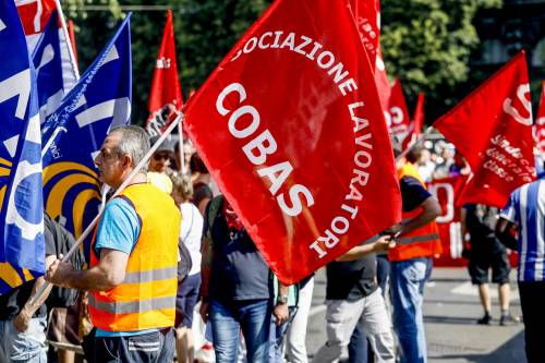 Repubblica fondata sullo sciopero: quasi tre al giorno solo l'anno scorso