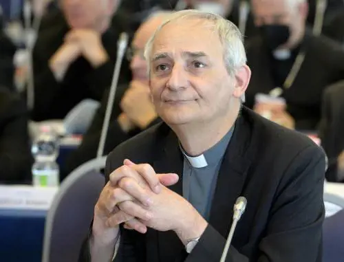 La figuraccia di Zuppi cardinale anti governo