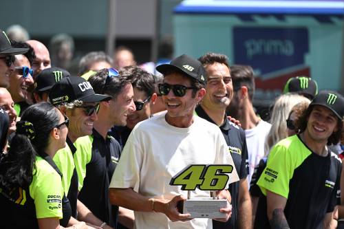 La Motopg ritira il 46 di Valentino Rossi: "Potevo continuare ma sono vecchio"