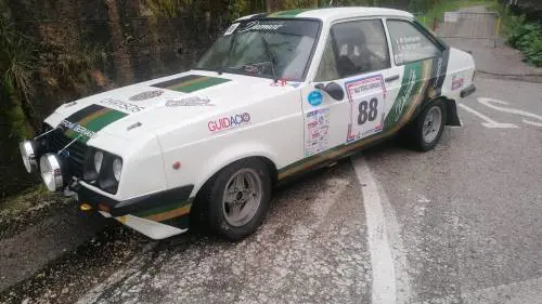 Tragedia al rally, pilota 51enne ha un malore e muore
