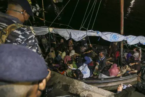 L'incubo dei Rohingya continua: così la persecuzione non si ferma