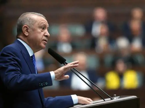 La mossa di Erdogan. Un vertice ad Ankara sui corridoi del grano. "Lavrov qui l'8 giugno"