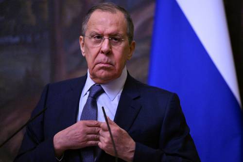 Torna a parlare Sergej Lavrov: "Chiediamo smilitarizzazione dell'Ucraina"
