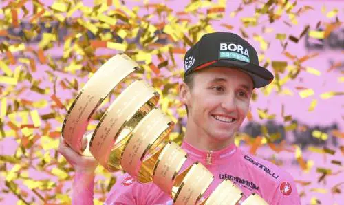 Al Giro il "cognato" di Ganna trova il pokerissimo tricolore
