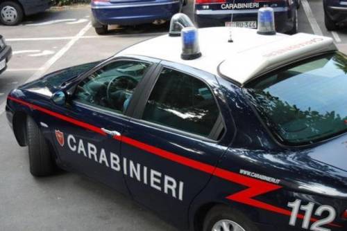 Una volante dei carabinieri (foto di reportorio)