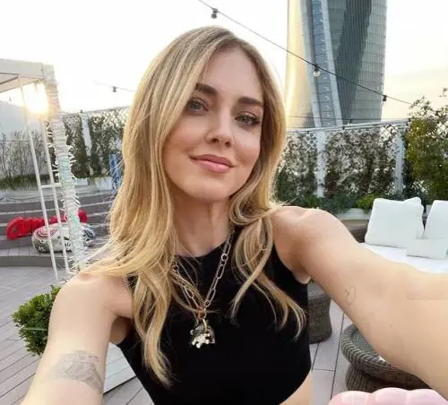 Chiara Ferragni: "Il 90% della mia vita non lo mostro sui social". Ma ci basta anche quel 10