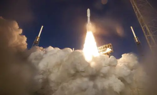 La frontiera infinita dello spazio plasma il "capitalismo stellare"