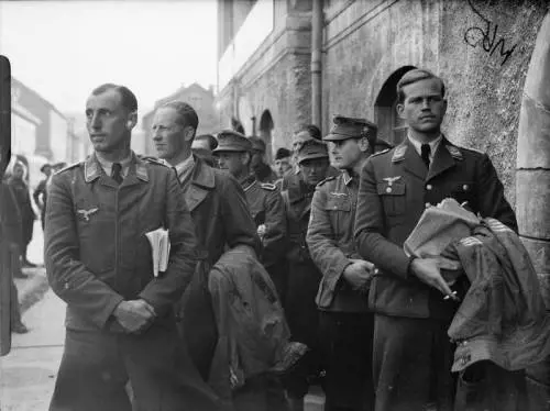 Uno "strano" campo di prigionia da dividere col nemico