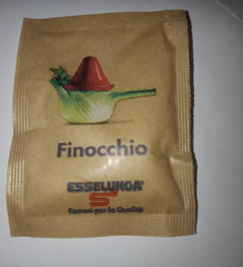"Finocchio-Pinocchio di Esselunga è omofobo": scoppia il caos