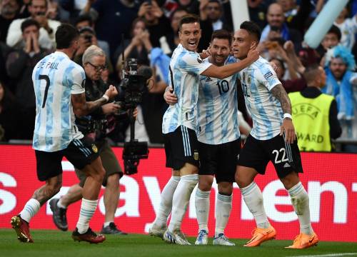 Una brutta Italia perde 3-0 contro l'Argentina. Dove sono finiti gli azzurri campioni d'Europa?