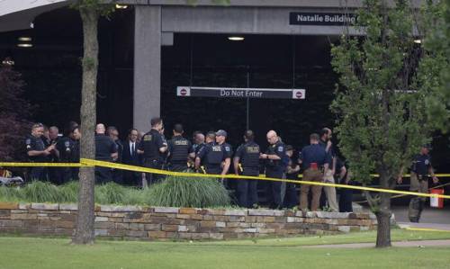 Sparatoria in un ospedale dell’Oklahoma: cinque le vittime e dieci i feriti