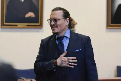 La Heard è sul lastrico e vuole la sua rivincita In appello contro Depp