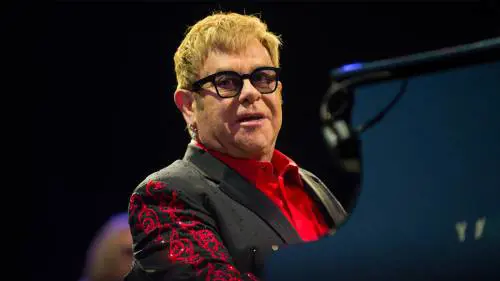 L'ultimo tour o forse no Elton John e gli addii rinviati
