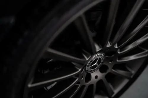 Ritirato un milione di auto: occhio a questi modelli Mercedes