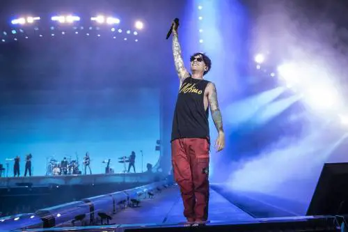 Ultimo torna dal vivo: "Ed Sheeran? Sarebbe bello venisse"