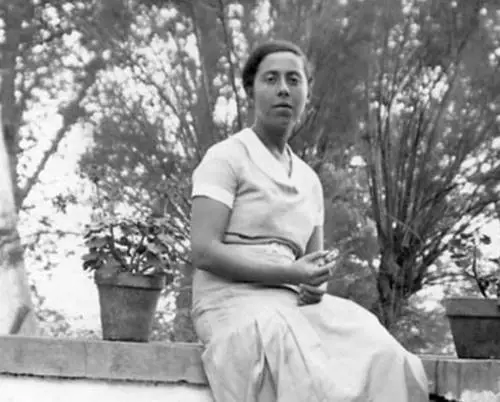 La guerra e la fuga dalla Parigi occupata sono una "Tempesta in giugno"