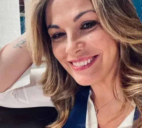 "Non è lei". La foto di Vanessa Incontrada fa esplodere la polemica