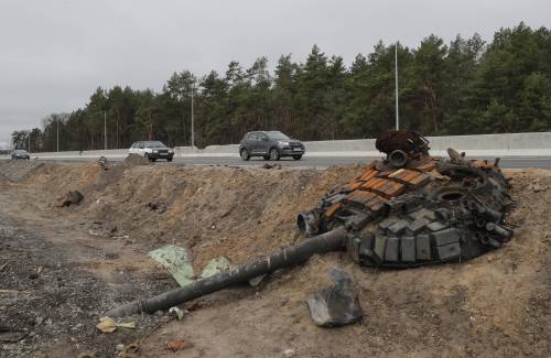 Kiev si affida al baby pilota di droni: così aiuta l'esercito a colpire i tank russi