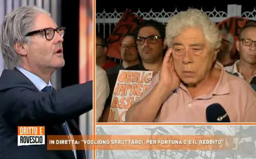 "Vaffa", "Lei è una vergogna". Da Del Debbio bagarre sul reddito grillino