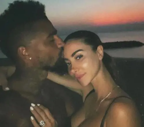 Boateng sposa Valentina. E i fan pagano 50 euro per guardare